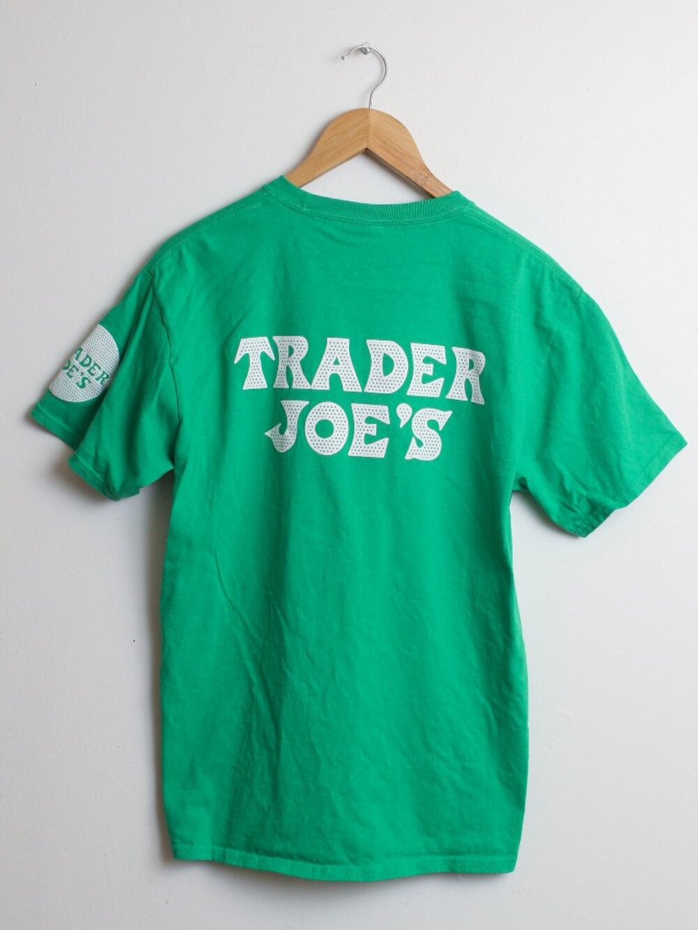 Trader Joe's Shirt Mens Medium Green Employee Tee